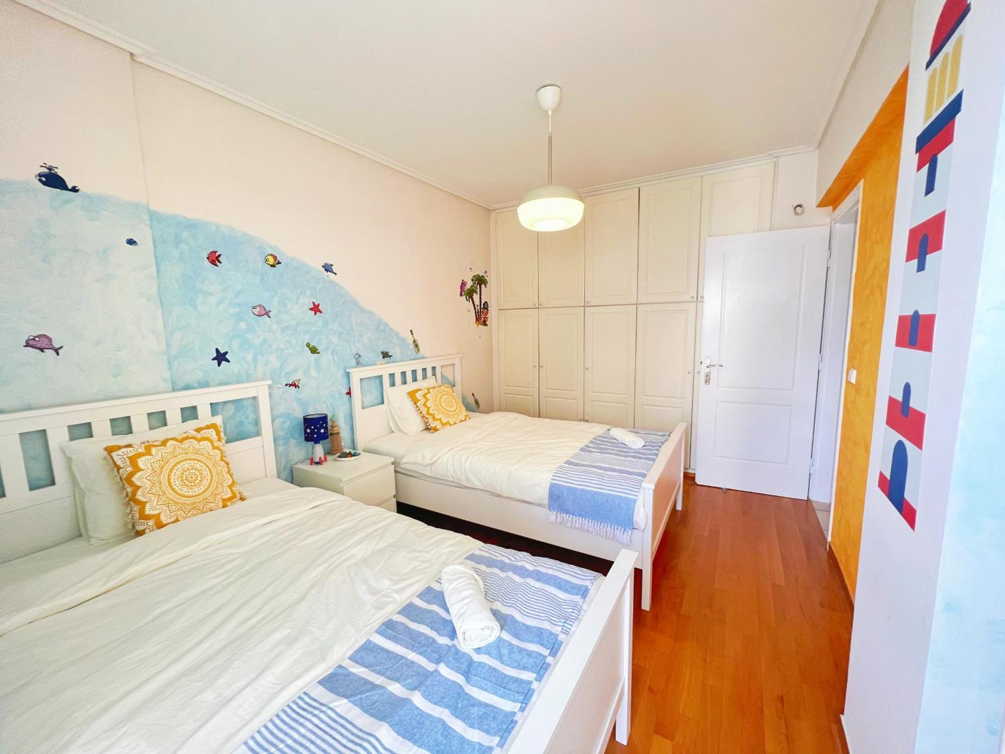 Cozy Fairytal Garden Apartment, Family Friendly, Free Parking, 15 Min To Airport Афины Экстерьер фото