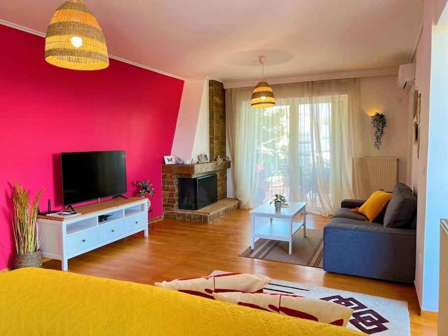 Cozy Fairytal Garden Apartment, Family Friendly, Free Parking, 15 Min To Airport Афины Экстерьер фото